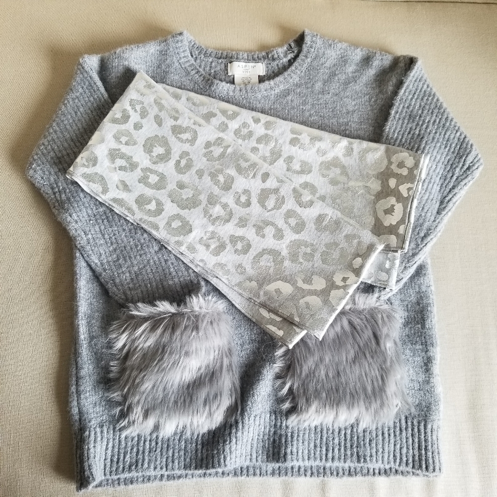 Silver Leopard Print Scarf